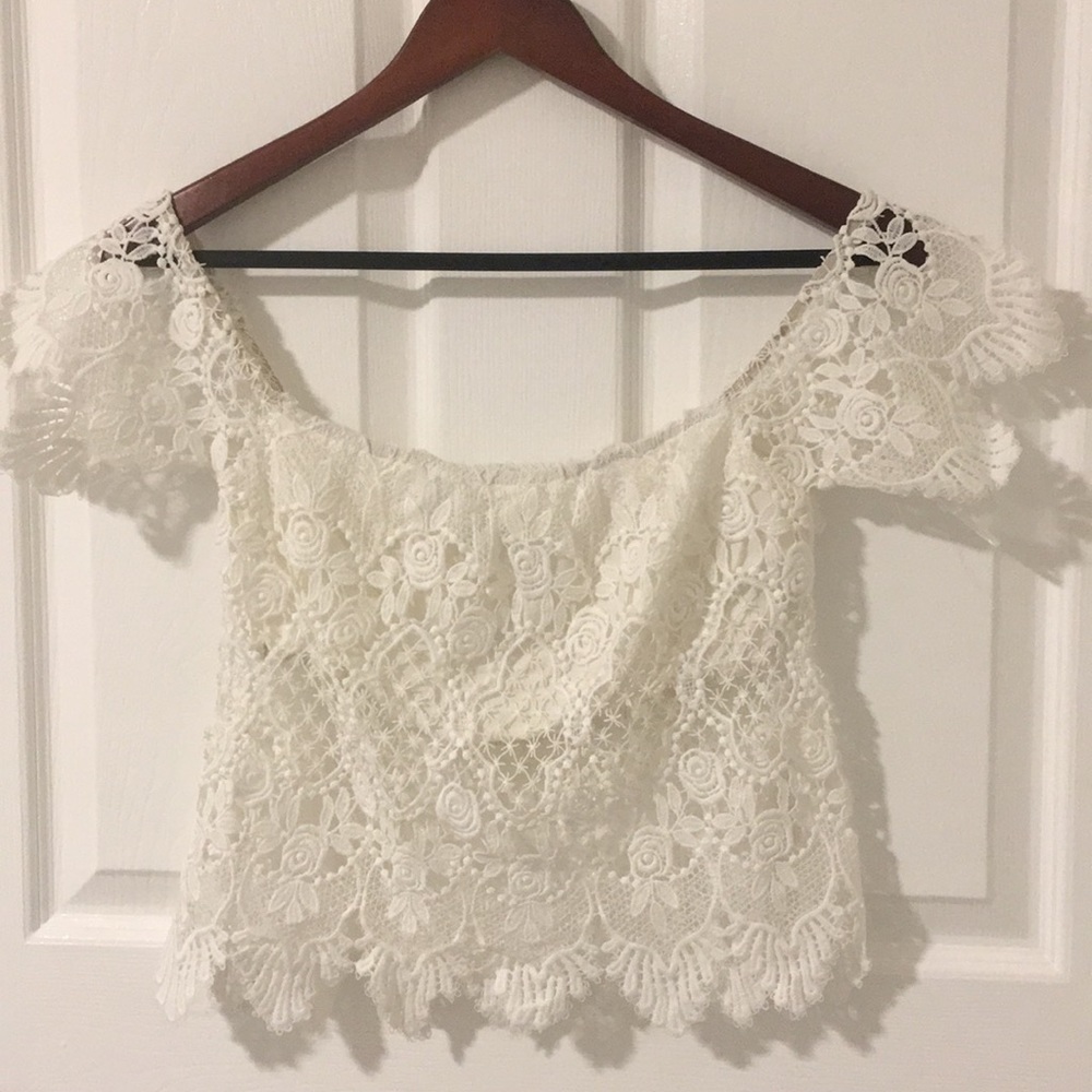 L.A. HEARTS Crop Top Crochet